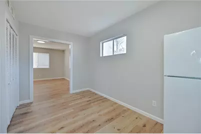 955 Tilden Street NW, Atlanta, GA 30318 - Photo 8