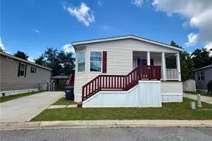51 E Cardinal Ln E, Lawrenceville, GA 30044 - Photo 2