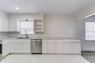313 Summit Ridge Dr, Lawrenceville, GA 30046 - Photo 16