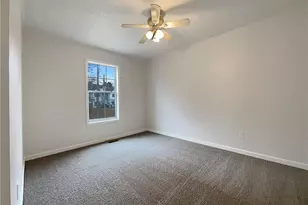 3912 Garrett Springs Dr, Powder Springs, GA 30127 - Photo 4