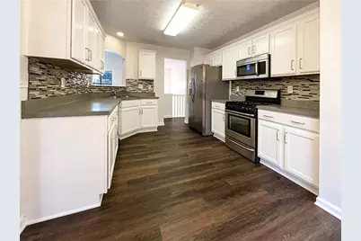 3912 Garrett Springs Drive, Powder Springs, GA 30127 - Photo 2