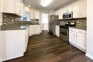 3912 Garrett Springs Dr, Powder Springs, GA 30127 - Photo 2