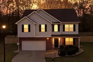 2391 Temple View Ct, Snellville, GA 30078 - Photo 2