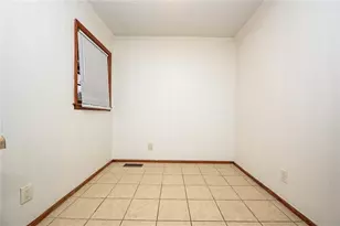 6570 Charles Dr, Morrow, GA 30260 - Photo 8