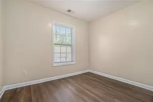 734 Celeste Ln SW, Atlanta, GA 30331 - Photo 32