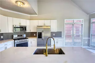 2111 Highland Club Dr, Conyers, GA 30013 - Photo 8