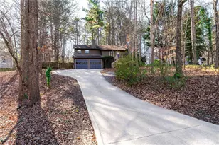 3753 Memorial Pkwy NW, Kennesaw, GA 30152 - Photo 2