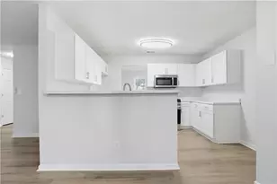 5556 Claridge Cir, Stonecrest, GA 30038 - Photo 6