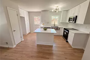 563 Hillandale Circle SW, Marietta, GA 30064 - Photo 2