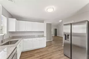 1741 Park Ln, Griffin, GA 30224 - Photo 4