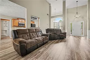 5117 Ashley Falls Ct, Loganville, GA 30052 - Photo 10
