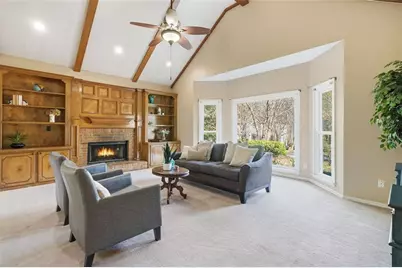 4025 Chipley Court, Roswell, GA 30075 - Photo 8