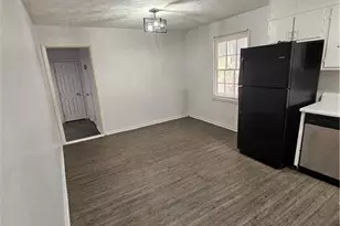 400 Cedar Wood Ct, Atlanta, GA 30349 - Photo 4