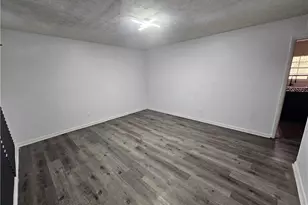 400 Cedar Wood Ct, Atlanta, GA 30349 - Photo 2