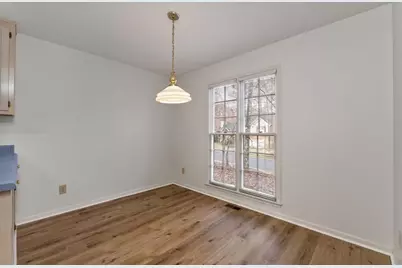 1310 Cobblestone Lane, Woodstock, GA 30189 - Photo 14