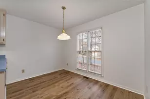 1310 Cobblestone Ln, Woodstock, GA 30189 - Photo 14