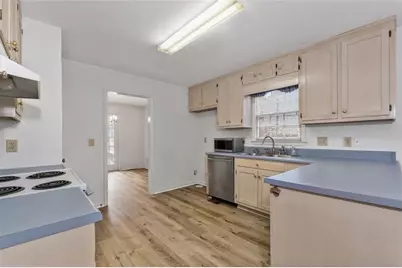 1310 Cobblestone Lane, Woodstock, GA 30189 - Photo 16