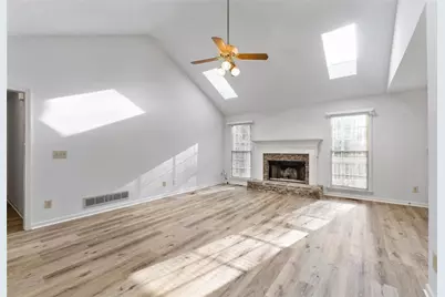 1310 Cobblestone Lane, Woodstock, GA 30189 - Photo 8