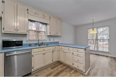 1310 Cobblestone Lane, Woodstock, GA 30189 - Photo 18