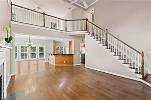 1605 Spinnaker Dr, Alpharetta, GA 30005 - Photo 4