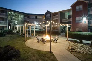 1970 Peachford Rd, Dunwoody, GA 30338 - Photo 16