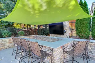 1970 Peachford Rd, Dunwoody, GA 30338 - Photo 10