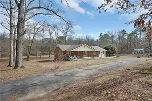 1340 Hyden Tyler Rd, Chatsworth, GA 30705 - Photo 2