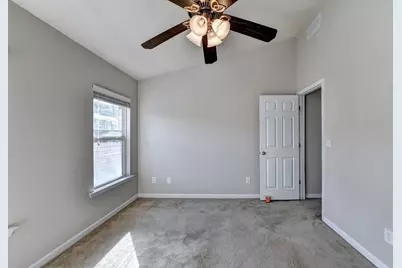 1597 Liberty Parkway NW, Atlanta, GA 30318 - Photo 18