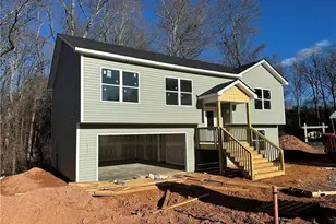 140 Highland Pointe Dr, Alto, GA 30510 - Photo 1