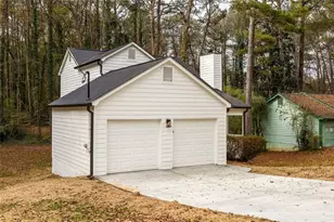 4058 Chedworth Way, Stone Mountain, GA 30083 - Photo 4