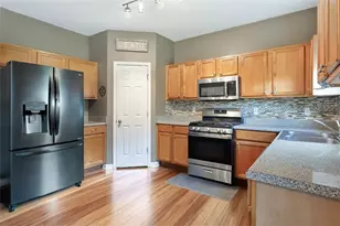 410 Blackwood Ln, Suwanee, GA 30024 - Photo 18