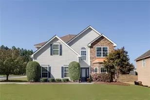 410 Blackwood Ln, Suwanee, GA 30024 - Photo 2