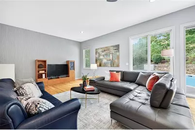 4812 Lake Forrest Drive, Sandy Springs, GA 30342 - Photo 14