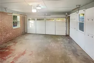 9925 La View Cir, Roswell, GA 30075 - Photo 12