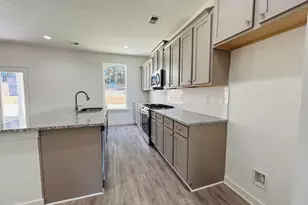 173 Annie Ln, Statham, GA 30666 - Photo 4