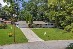 2719 Kings Park Cir, Decatur, GA 30034 - Photo 4