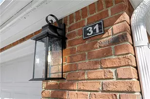 31 Hall Manor, Alpharetta, GA 30022 - Photo 2