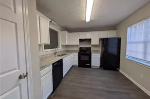 4341 Logan Way, Acworth, GA 30101 - Photo 2