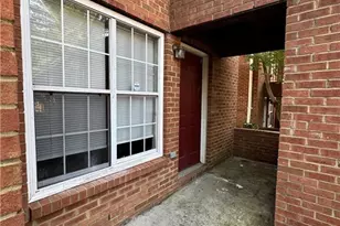 75 Davis Mill Ct, Lawrenceville, GA 30044 - Photo 2