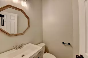 6670 Island Pointe Dr, Buford, GA 30518 - Photo 20