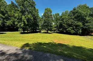 116 Valley View Dr, Maysville, GA 30558 - Photo 6