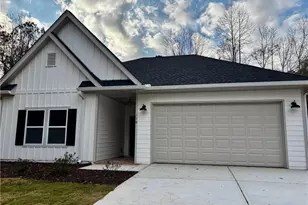 116 Valley View Dr, Maysville, GA 30558 - Photo 2