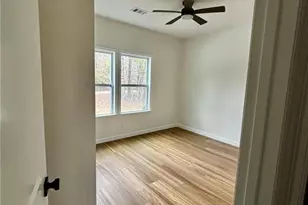 116 Valley View Dr, Maysville, GA 30558 - Photo 8