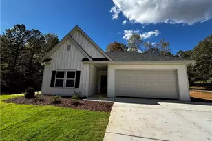 116 Valley View Dr, Maysville, GA 30558 - Photo 1