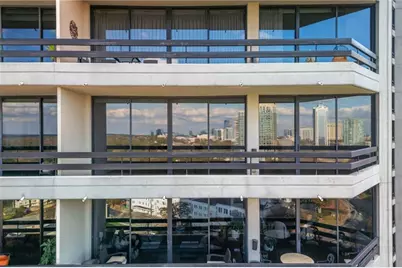 2660 Peachtree Road NW #22E, Atlanta, GA 30305 - Photo 2