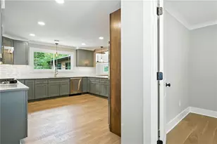 3909 Bellair Dr, Marietta, GA 30066 - Photo 10