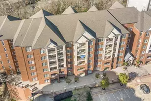 211 Colonial Homes Dr NW, Atlanta, GA 30309 - Photo 34