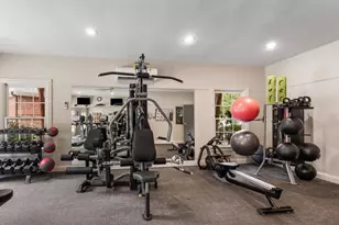 211 Colonial Homes Dr NW, Atlanta, GA 30309 - Photo 30