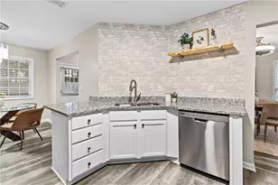 3637 Oakland Spring Ct, Snellville, GA 30039 - Photo 12