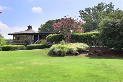 68 Montre Square NW, Atlanta, GA 30327 - Photo 14